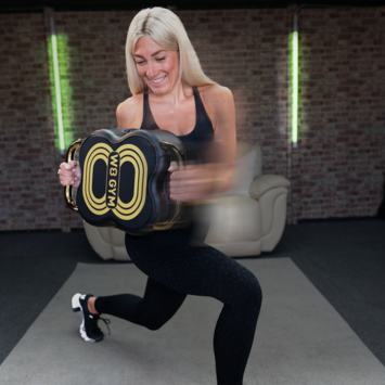 https://www.w8gym.com/wp-content/uploads/2023/04/Lunge-with-Russian-Twist-1-to-1-355x355.webp